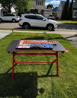 Gaming table