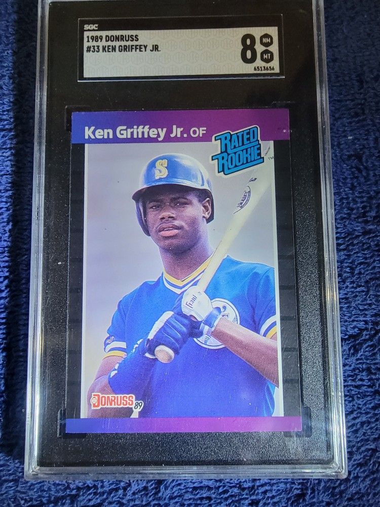 KEN GRIFFEY JR  RATED ROOKIE GRADED 8