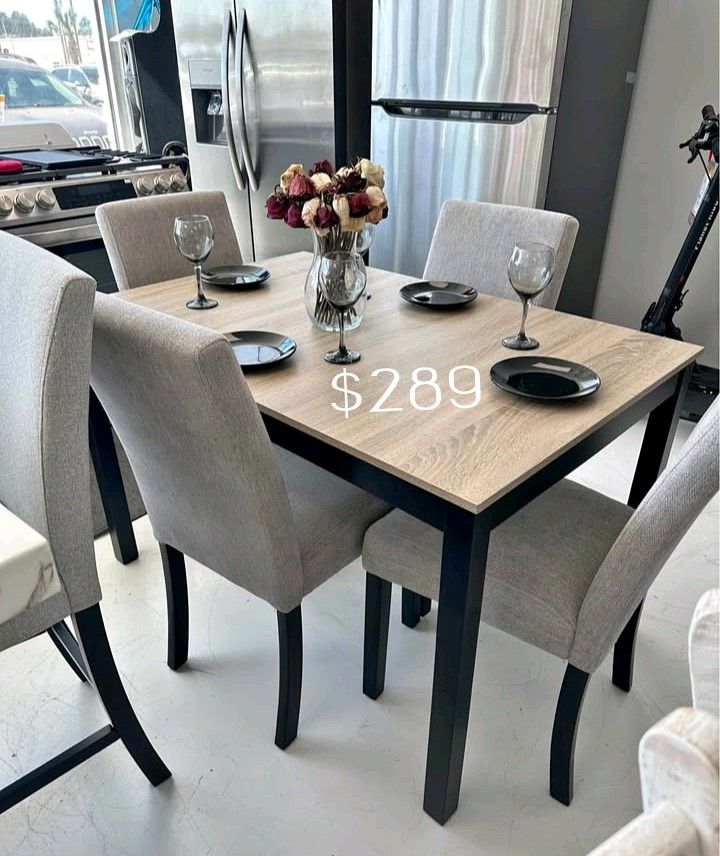 5-pc Dining Table Set Natural Table Top & Soft Grey Upholstered Chairs