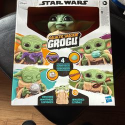 Disney Star Wars Galactic Snackin Grogu