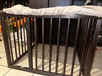Inside Woden Dog House/crate
