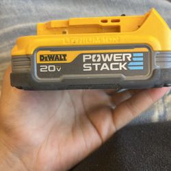 Dewalt DCBP034