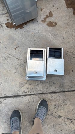 Dispenser roll paper double