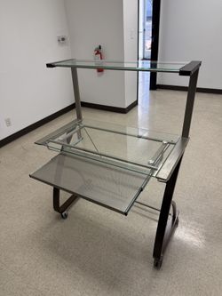 Rolling Desk with Keyboard Pullout 