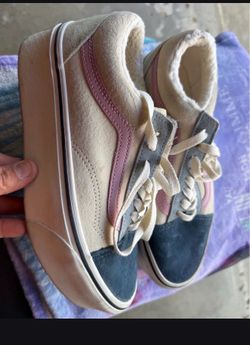 Women’s platform vans size 8