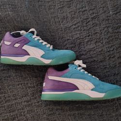 PUMA Suede Sneakers Excellent Like New