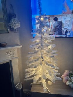 4 Foot White Christmas Tree