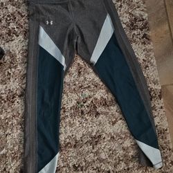 Under Armour Leggings Size Medium 