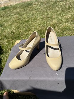 Andrea Heel Beige 6.5