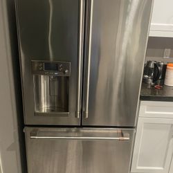 Selling My  café refrigerator stainless steel