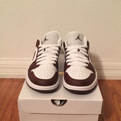 Brand New Air Jordan 1 Low Bronze Eclipse Size 8 Women’s 