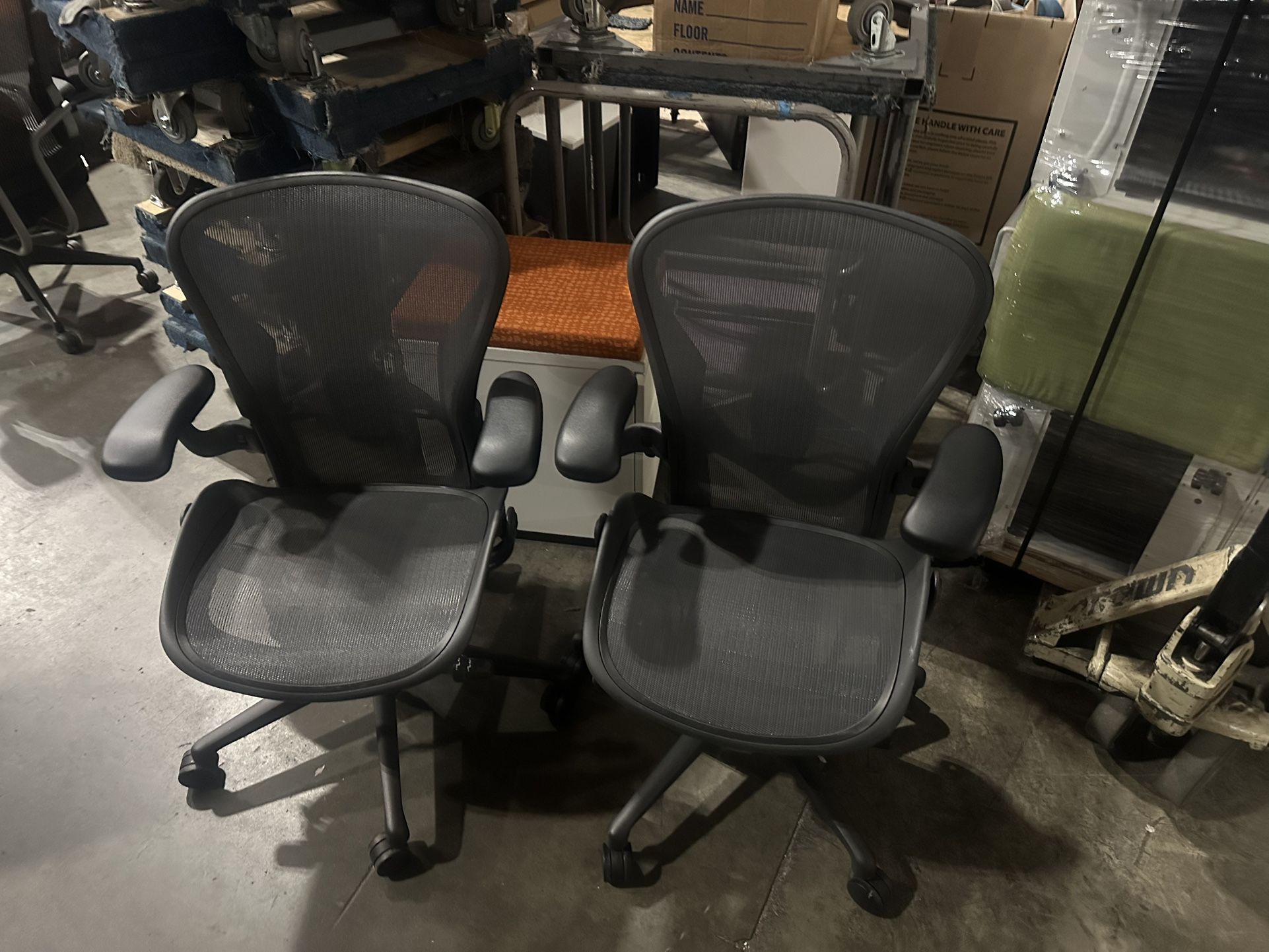 Fully Loaded Herman Miller Remastered Aeron Size B!!! We Also Desks, Side Chairs , File Cabs And More!!!