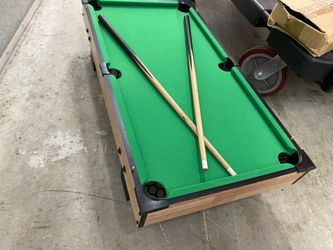 Mini Games (Pool table, foosball, ping ball)