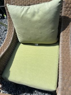 Outdoor cushions 24x24- 5 Sets