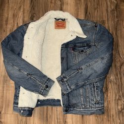 New Men’s Size Medium & 3XL Levi’s Sherpa Jacket 