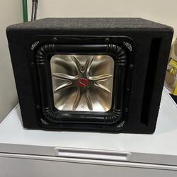 Kicker L5 1200 Watts With Ported Box