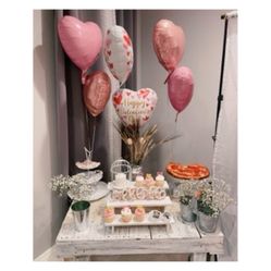 Valentine Balloon Garland