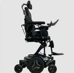 Electric wheelchair