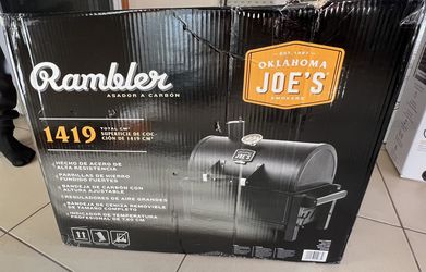 Oklahoma Joe Smoker Rambler Grill