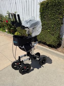 Adult Walker upright in perfect condition   18 inches wide