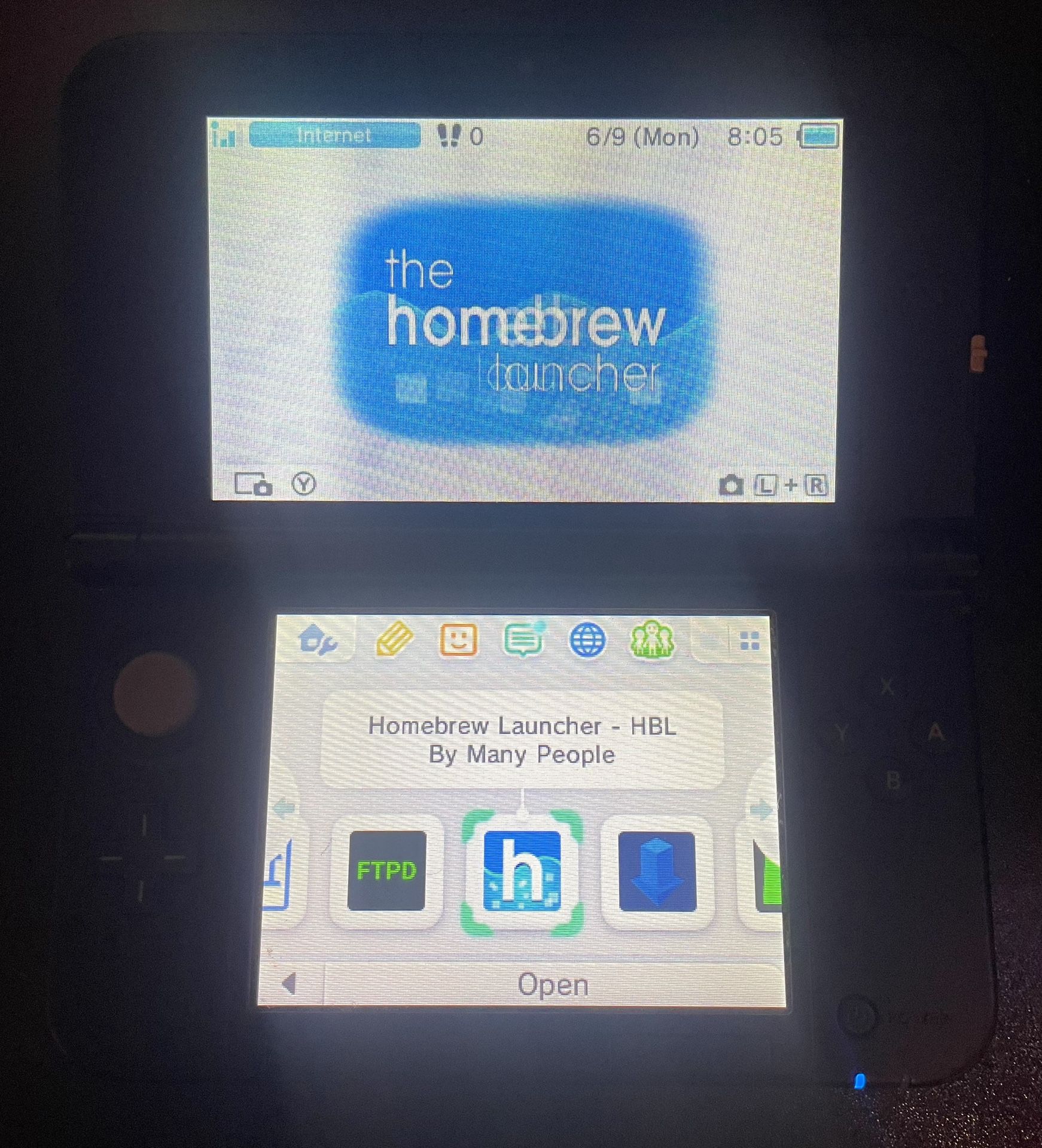 Fully Modded Red 3DS XL 5000+ Games!