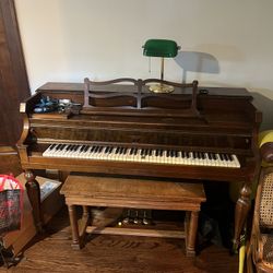 Upright Up Piano for Sale in Chicago IL OfferUp