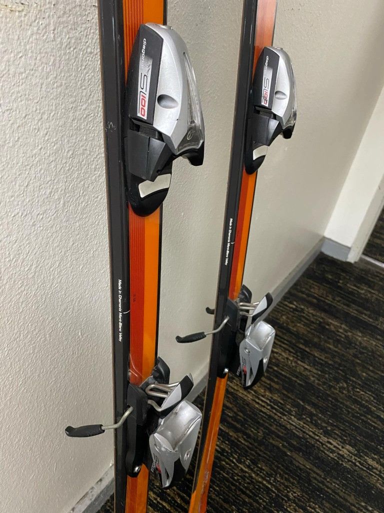 Dynastar Orange Skii's