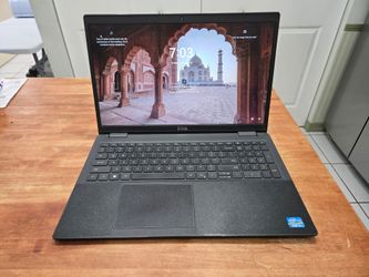 15.6" Dell Core i5 * 8GB * 500GB Hard Drive!! GOOD BATTERY!!