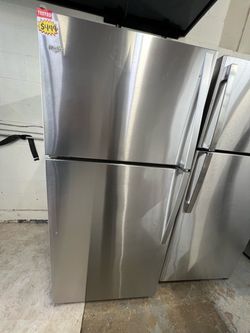 Whirlpool Stainless Steel Top Freezer Refrigerator
