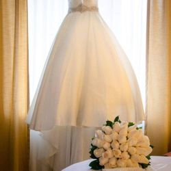 Wedding dress