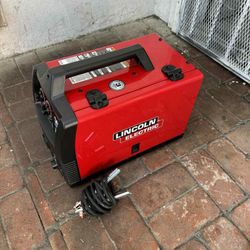 Lincoln Electric Weld-Pak 140 Amp MIG and Flux-Cored Wire Feed Welder, 115V.