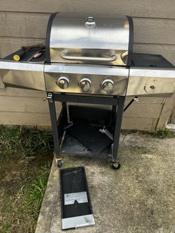 Propane grill