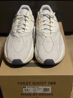 Adidas Yeezy Boost 700 Analog Mens Size 12.5