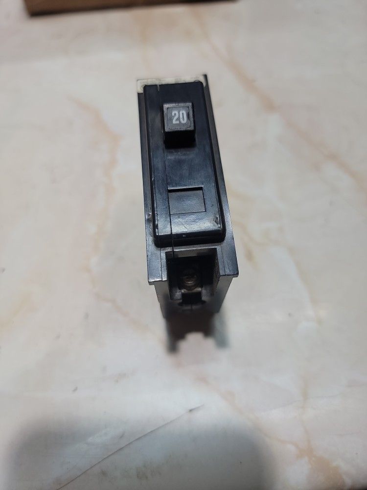Cutler Hammer Quicklag Bolt On Breaker..20amp