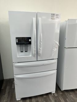 Whirlpool French Door Fridge, EnergyStar, 2IceMakers, H2O Dispenser, 24.5 cu ft Cpcty @57% Off MSRP! 