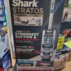 NEW Shark Stratos Upright Vacuum w/ Duo Clean