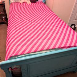 Solid Wood Twin Bed With Serta Mattress And Box Spring