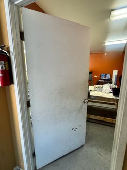 Free door