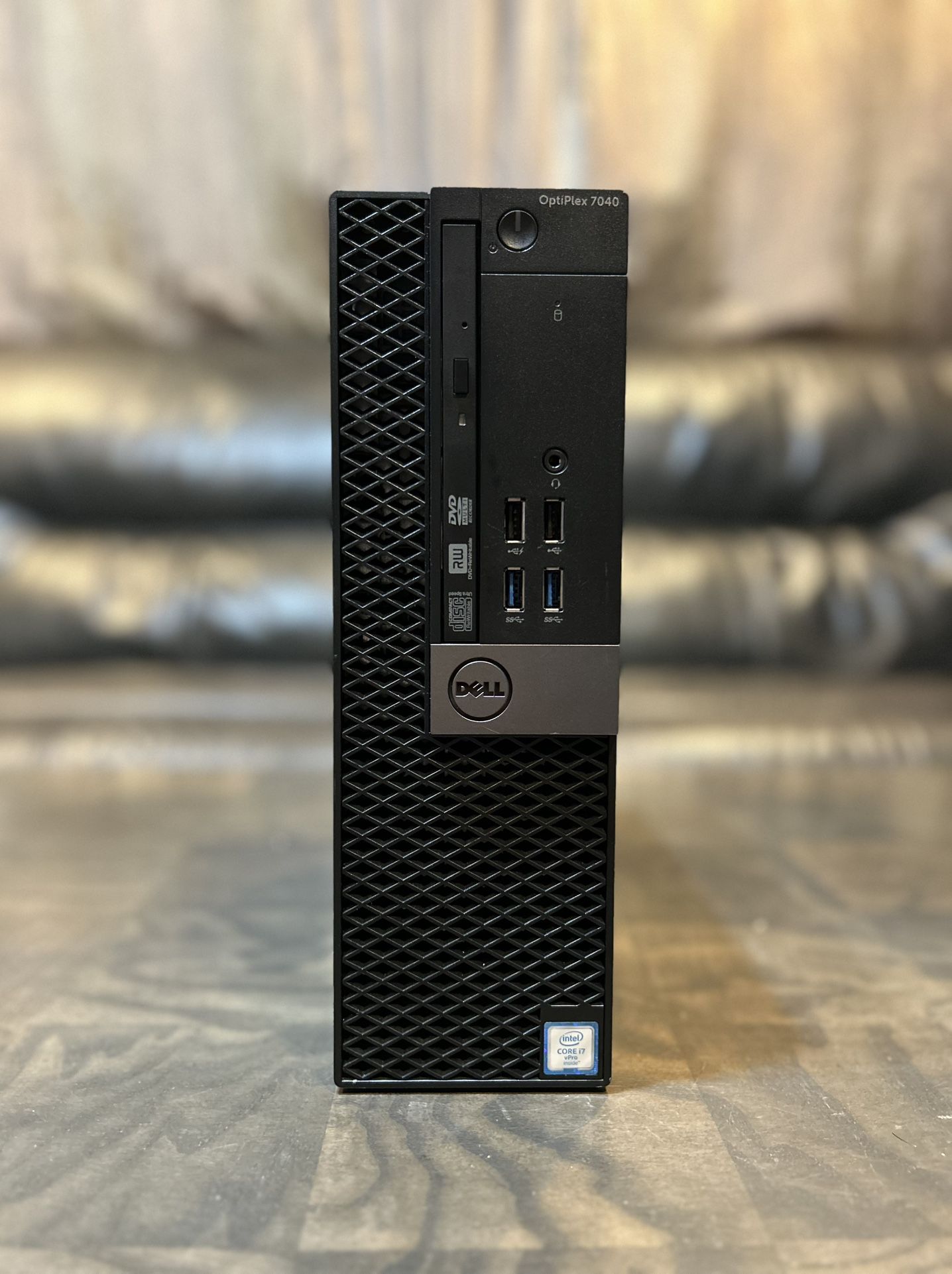 DELL Optiplex 7040 Core i7 6th gen 16GB RAM 500GB SSD HDMI DP Windows 11 desktop computer