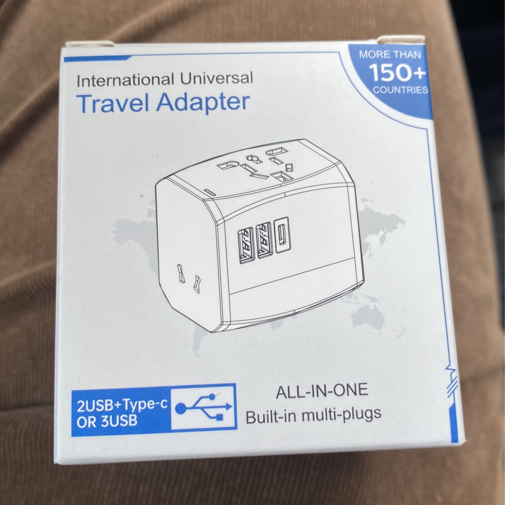 Travel Adapter W/2 USB And 1 TYPE C 