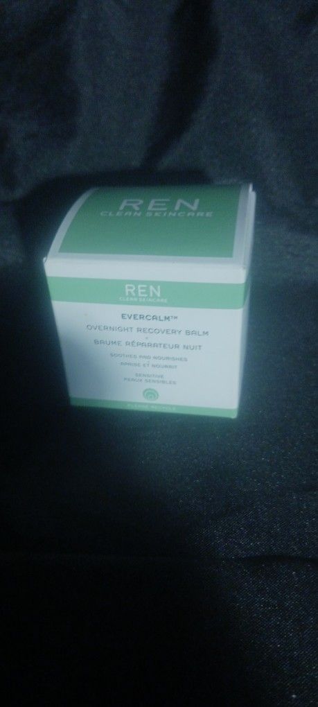 REN CLEAN SKIN CARE. EVERCALM