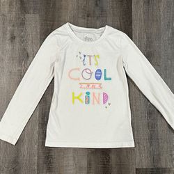 Girls Size 6 / 6x “It’s Cool To Be Kind” White Long Sleeve Tee