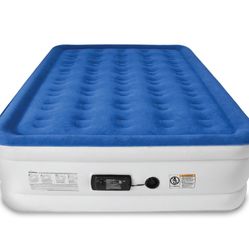 18" Self Inflating Queen Air Mattress 