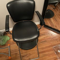 Hairstylist Chair And Decor