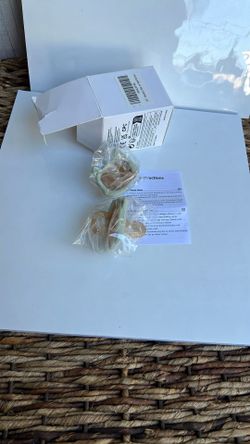 Nipple-Pale Green" (X004LBT083) en los resultados de búsqueda. Sin embargo, los precios de productos similares (pezones/tetinas de biberón en paquetes