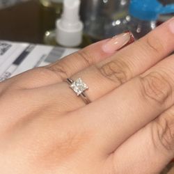 1.0ct Certified Lab-Grown Princess Cut Diamond Ring – 14K White Gold