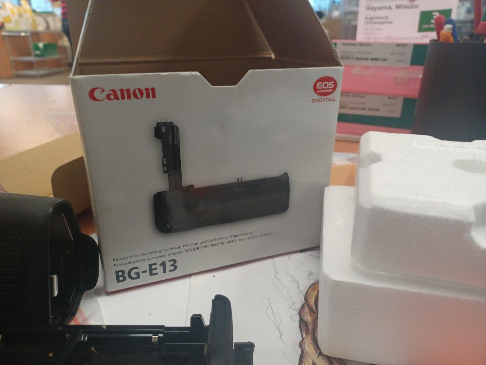 Canon BG-E13 battery grip