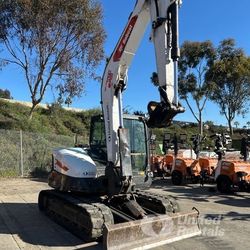 Mini Excavator 13,000lbs 