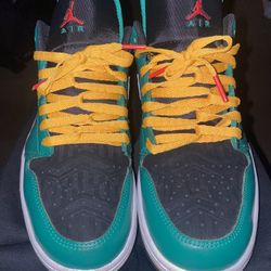 Jordan 1 Low Size 10