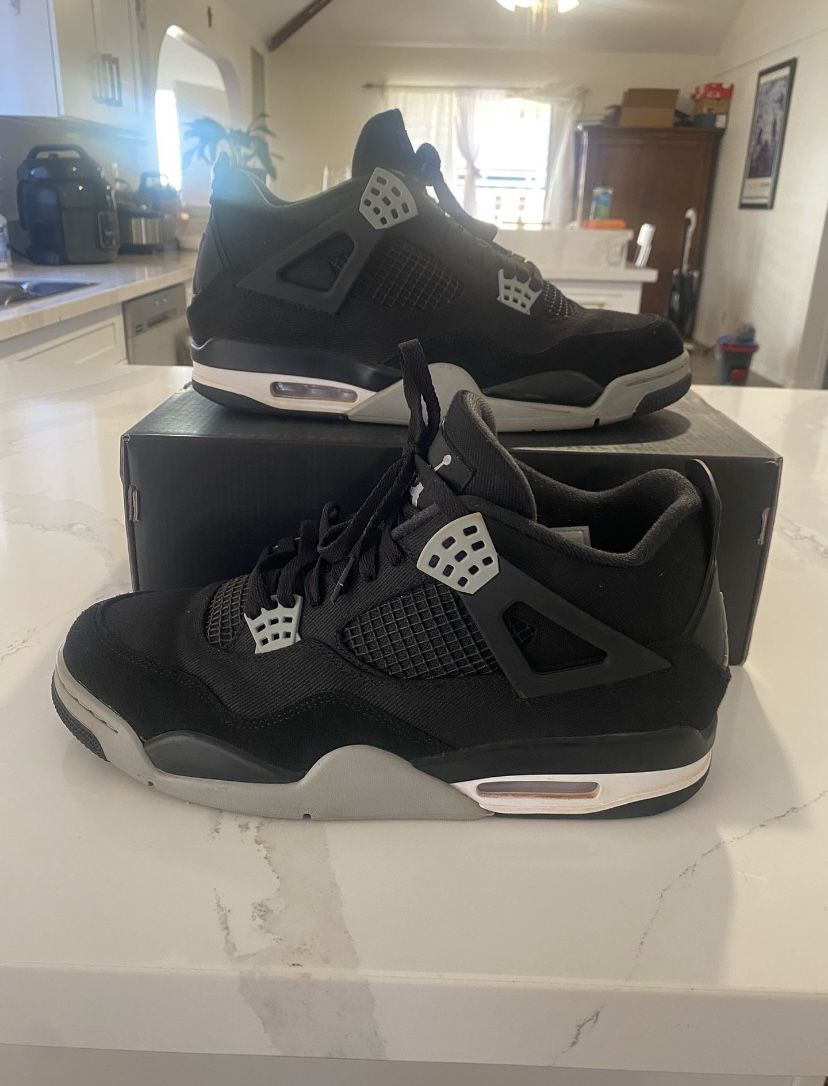 Jordan 4 Retro